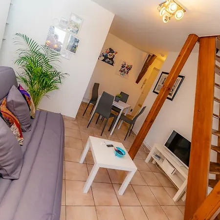 Appartement Cosy Centre Troyes - Parking - 4 Personnes Apartamento *