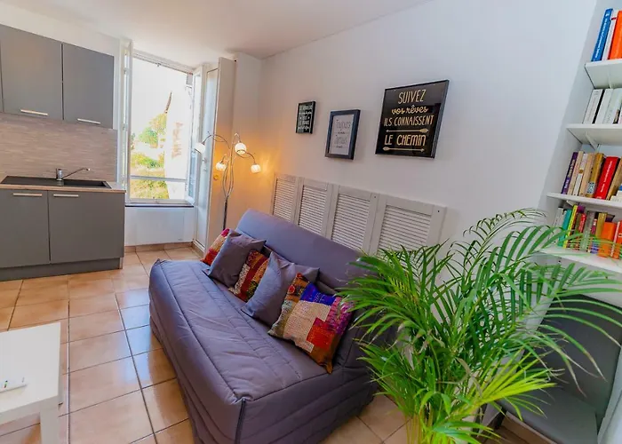 Appartement Cosy Centre Troyes - Parking - 4 Personnes * Troyes